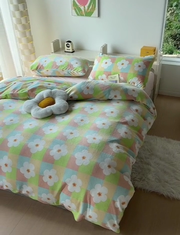 91家纺网 家纺一手货源 找家纺 怡家居 2023新款高克重牛奶绒印花四件套 繁花