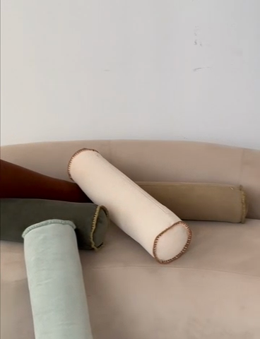 91家纺网 家纺一手货源 找家纺 （总）美茉家居 2023新款灯芯绒贝壳边糖果枕