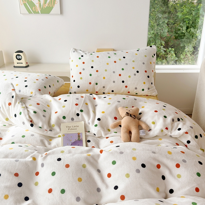 91家纺网 家纺一手货源 找家纺 怡家居 2023新款高克重牛奶绒印花四件套 七彩豆