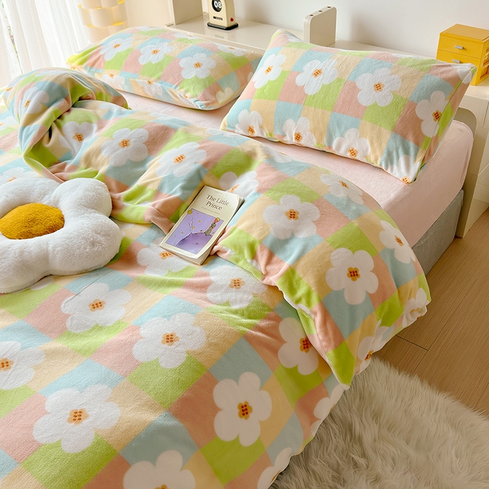 91家纺网 家纺一手货源 找家纺 怡家居 2023新款高克重牛奶绒印花四件套 繁花