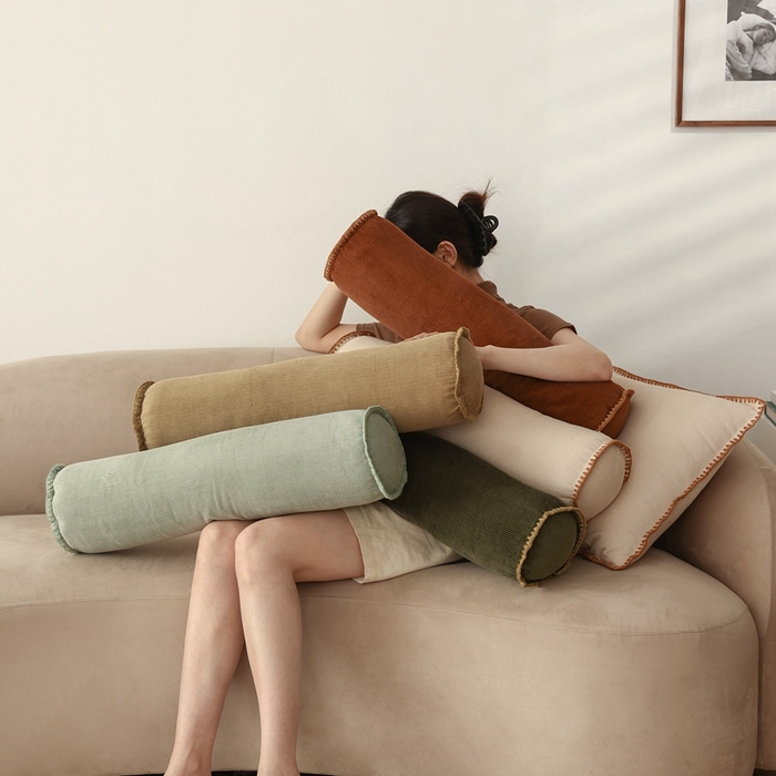 91家纺网 家纺一手货源 找家纺 （总）美茉家居 2023新款灯芯绒贝壳边糖果枕