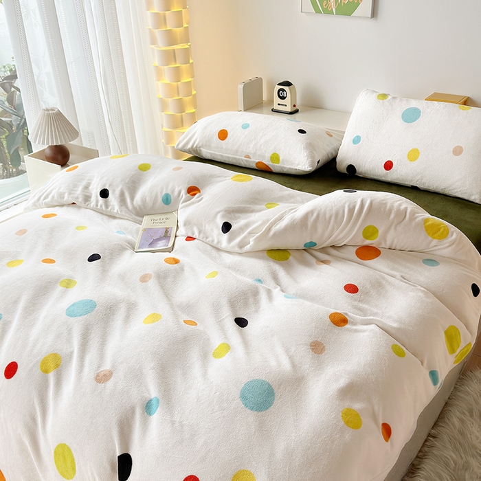 91家纺网 家纺一手货源 找家纺 怡家居 2023新款高克重牛奶绒印花四件套 甜圈