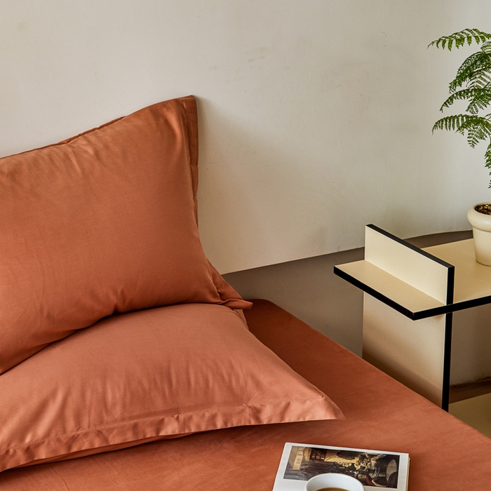 91家纺网 家纺一手货源 找家纺 怡家居 2023新款全棉100支磨毛纯色单品枕套 晚霞红