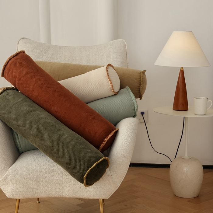 91家纺网 家纺一手货源 找家纺 （总）美茉家居 2023新款灯芯绒贝壳边糖果枕