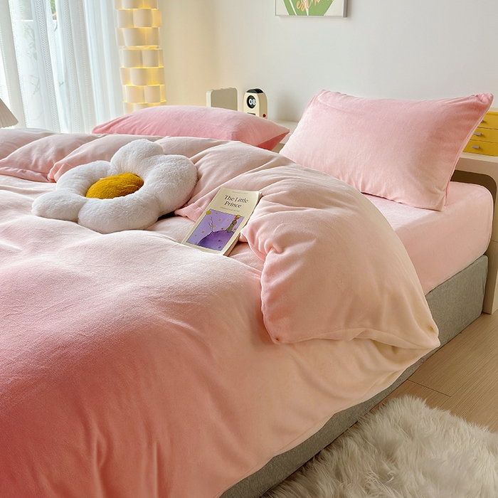 91家纺网 家纺一手货源 找家纺 （总）怡家居 2023新款高克重牛奶绒印花四件套