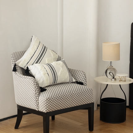 （总）美茉家居 2023新款黑白流苏簇绒抱枕