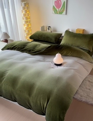 91家纺网 家纺一手货源 找家纺 怡家居 2023新款高克重牛奶绒印花四件套 森绿