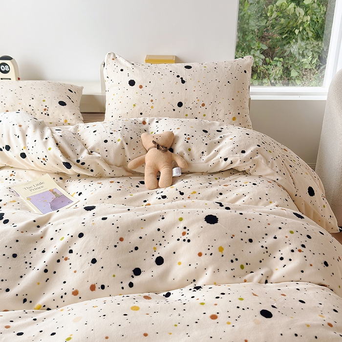 91家纺网 家纺一手货源 找家纺 怡家居 2023新款高克重牛奶绒印花四件套 点点