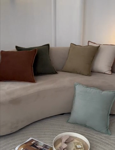 91家纺网 家纺一手货源 找家纺 （总）美茉家居 2023新款灯芯绒贝壳边抱枕