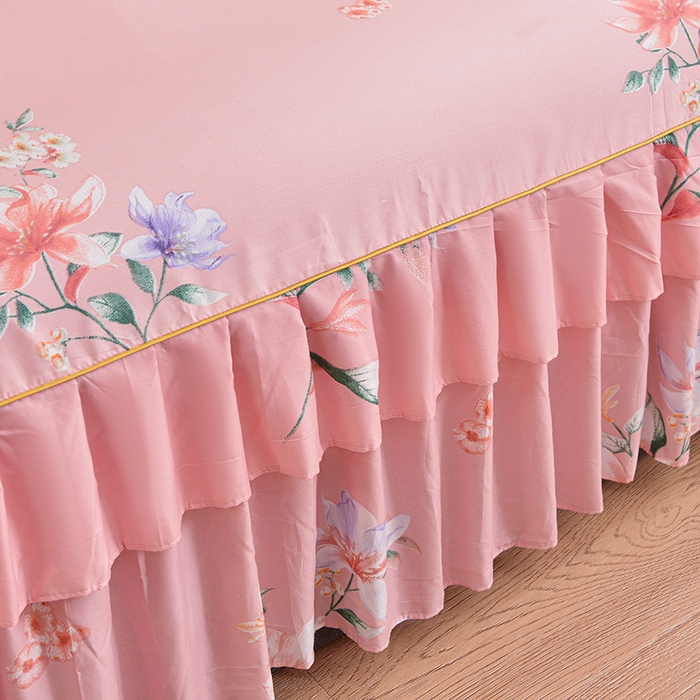 91家纺网 家纺一手货源 找家纺 小雨家纺 2026新款芦荟棉单件床裙及床裙三件套-第二批 花间彩云-粉