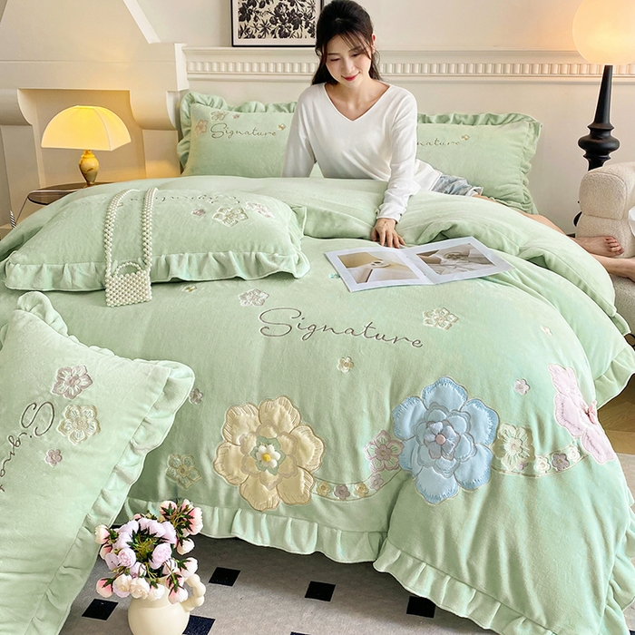 91家纺网 家纺一手货源 找家纺 可以家居 2024新款高克重全消光绣花四件套-潘多拉 潘多拉-新芽绿