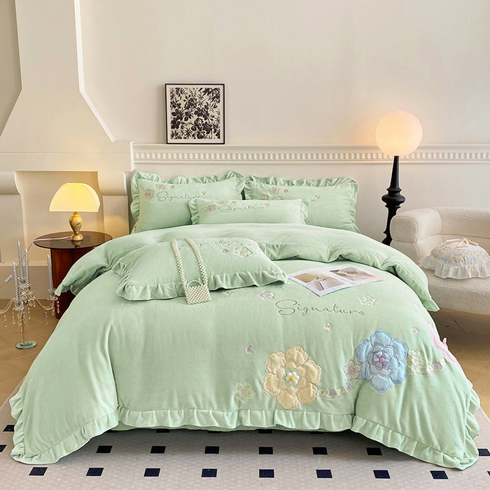 91家纺网 家纺一手货源 找家纺 可以家居 2024新款高克重全消光绣花四件套-潘多拉 潘多拉-新芽绿