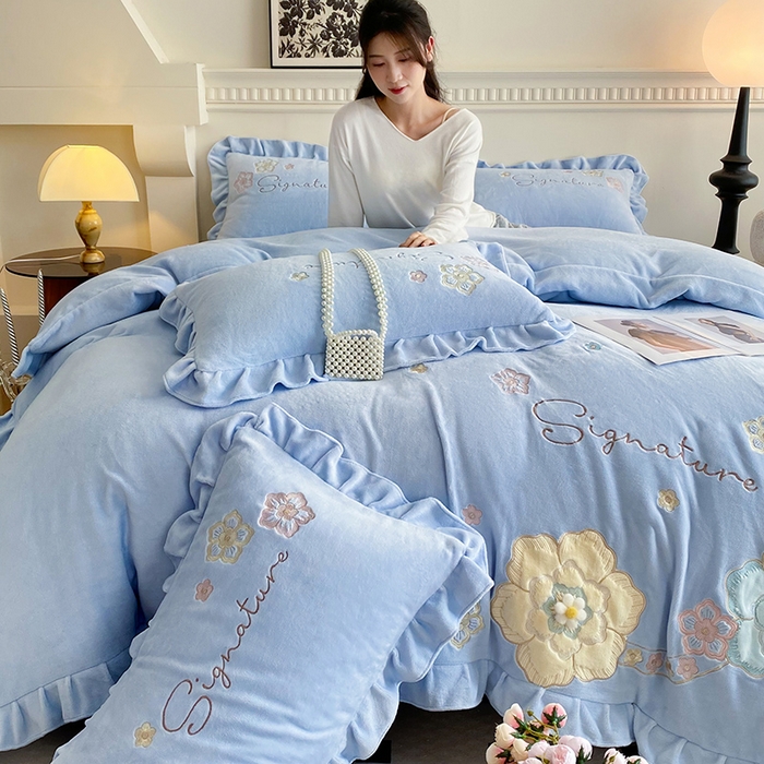 91家纺网 家纺一手货源 找家纺 可以家居 2024新款高克重全消光绣花四件套-潘多拉 潘多拉-梵星蓝