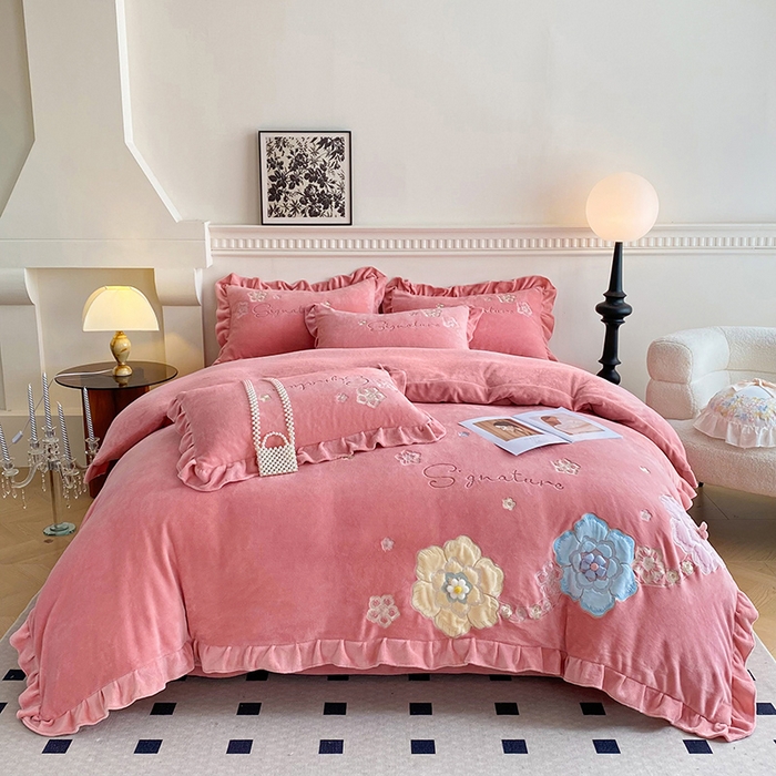 91家纺网 家纺一手货源 找家纺 可以家居 2024新款高克重全消光绣花四件套-潘多拉 潘多拉-豆沙粉