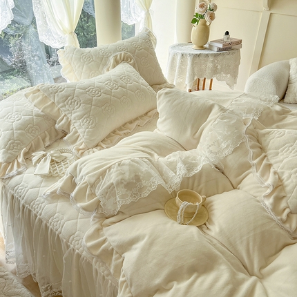 网红馆 2025新款高克重牛奶绒花边床裙四件套-山茶系列 山茶-米