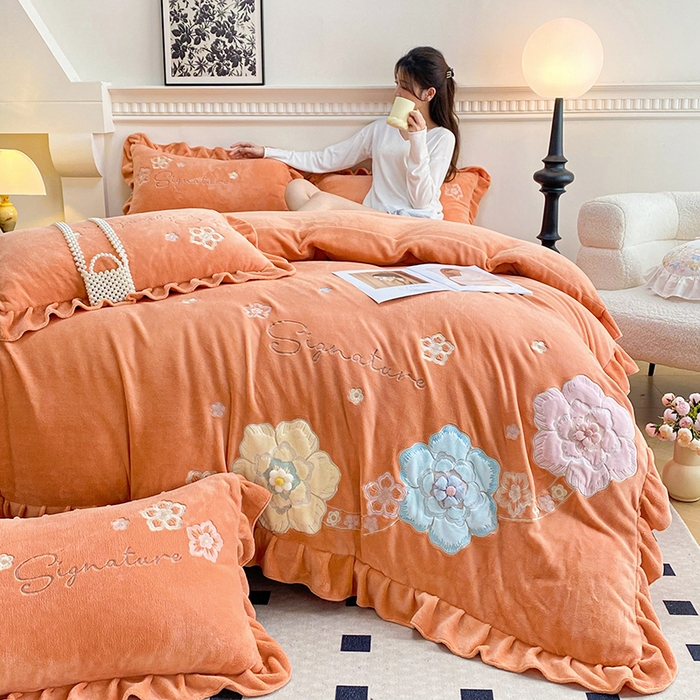 91家纺网 家纺一手货源 找家纺 可以家居 2024新款高克重全消光绣花四件套-潘多拉 潘多拉-爱玛橙