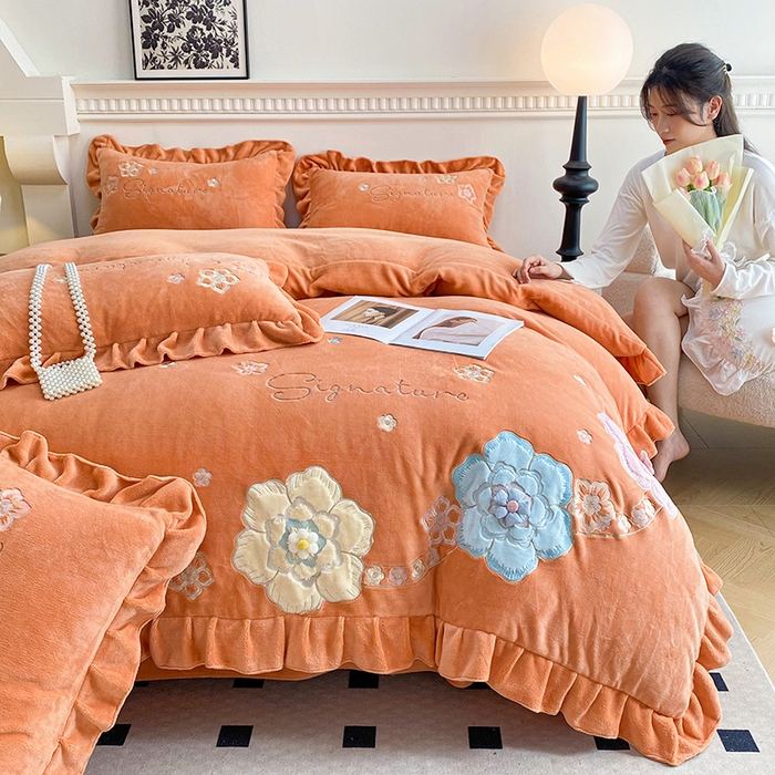 91家纺网 家纺一手货源 找家纺 可以家居 2024新款高克重全消光绣花四件套-潘多拉 潘多拉-爱玛橙