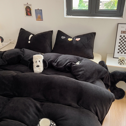 山茶家纺 2023新款黑色系毛巾绣纯色牛奶绒四件套 黑色系-黑+黄