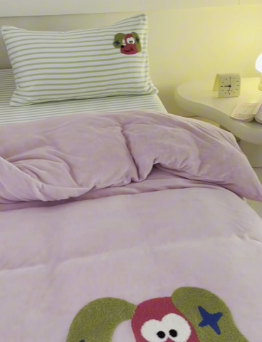 91家纺网 家纺一手货源 找家纺 （总）洋铭区（原狠狠爱） 2023新款AB版牛奶绒四件套-元气满满系列