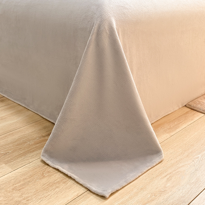 91家纺网 家纺一手货源 找家纺 澳梵家居 2023新款无印风豆豆绒牛奶绒包边工艺四件套 英伦格-红