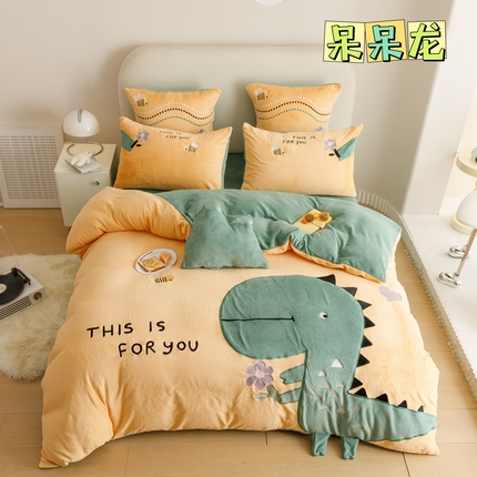 91家纺网 家纺一手货源 找家纺 （总）塔塔 2025新款250g全消光多巴胺牛奶绒贴布绣四件套（赠送高级拎袋）