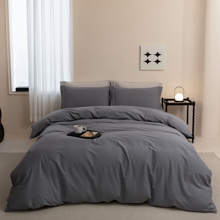 91家纺网 家纺一手货源 找家纺 ONE TWO ONE 121 2023新款A类高支高密长绒棉一字绣宽边磨毛四件套 深邃灰