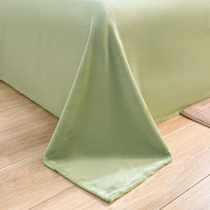 91家纺网 家纺一手货源 找家纺 澳梵家居 2023新款无印风豆豆绒牛奶绒包边工艺四件套 纯品-白豆绿