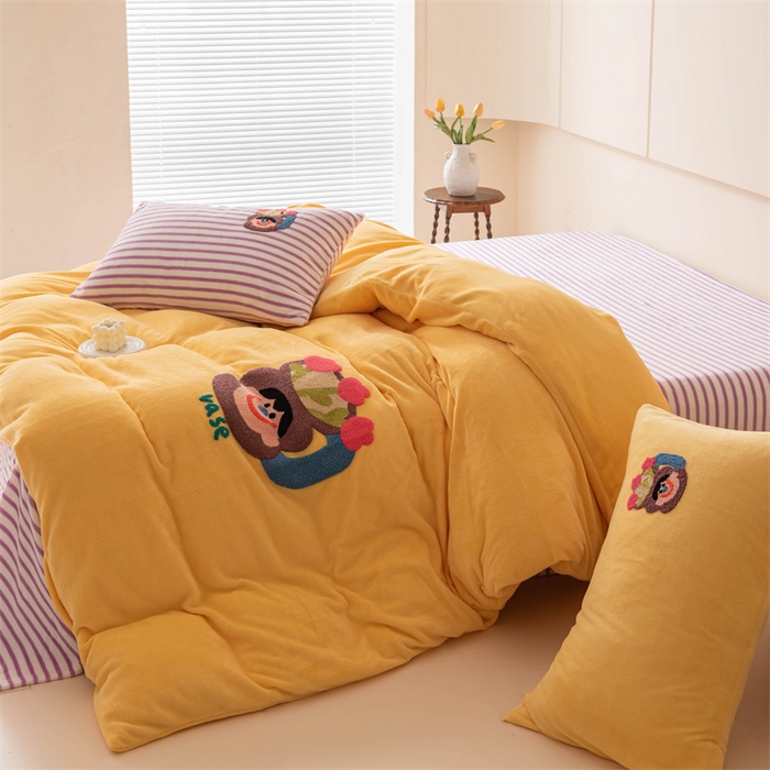91家纺网 家纺一手货源 找家纺 洋铭区（原狠狠爱） 2023新款AB版牛奶绒四件套-元气满满系列 元气满满姜黄