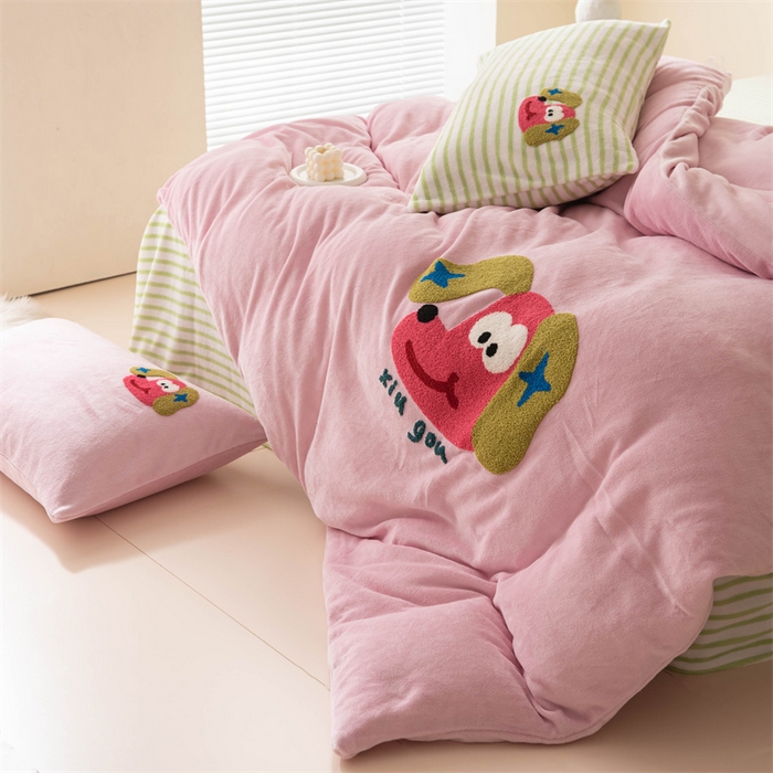 91家纺网 家纺一手货源 找家纺 洋铭区（原狠狠爱） 2023新款AB版牛奶绒四件套-元气满满系列 元气满满粉