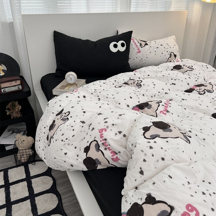 91家纺网 家纺一手货源 找家纺 奈颜 2023新款爆款水洗棉双层纱毛巾绣甜酷风四件套-大眼（手机实拍） 甜酷可爱狗-黑