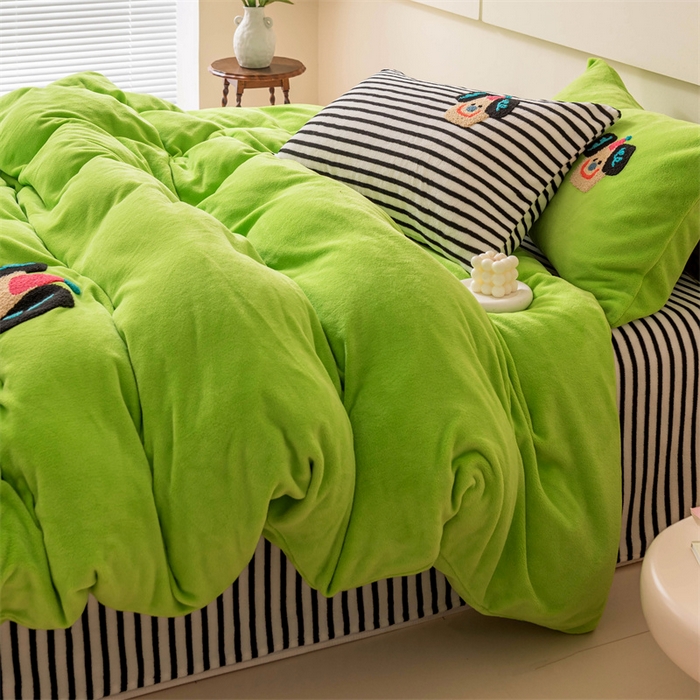 91家纺网 家纺一手货源 找家纺 洋铭区（原狠狠爱） 2023新款AB版牛奶绒四件套-元气满满系列 元气满满绿