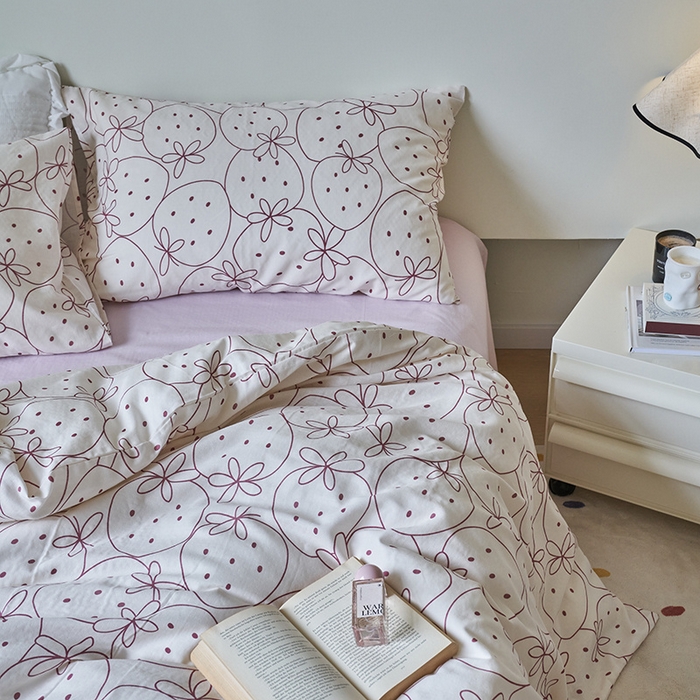 91家纺网 家纺一手货源 找家纺 窝米 2023秋季新品全棉双层纱四件套系列 大草莓