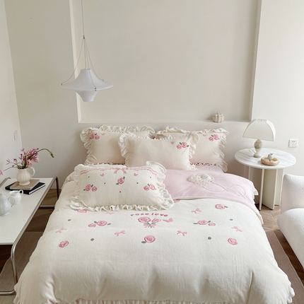 眠屿家纺 2023新款加厚高克重牛奶绒花边四件套 花边玫瑰恋曲-白