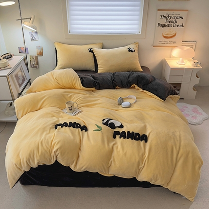 91家纺网 家纺一手货源 找家纺 （总）阿曼达 2023秋冬奶呼呼高克重牛奶绒毛巾绣熊猫四件套 