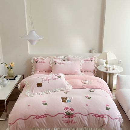 眠屿家纺 2023新款加厚高克重牛奶绒花边四件套 花边花丛动物-粉
