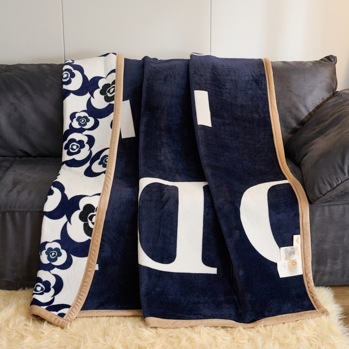 91家纺网 家纺一手货源 找家纺 21度C 2023新款轻奢云朵绒多功能双层复合毯 DIR