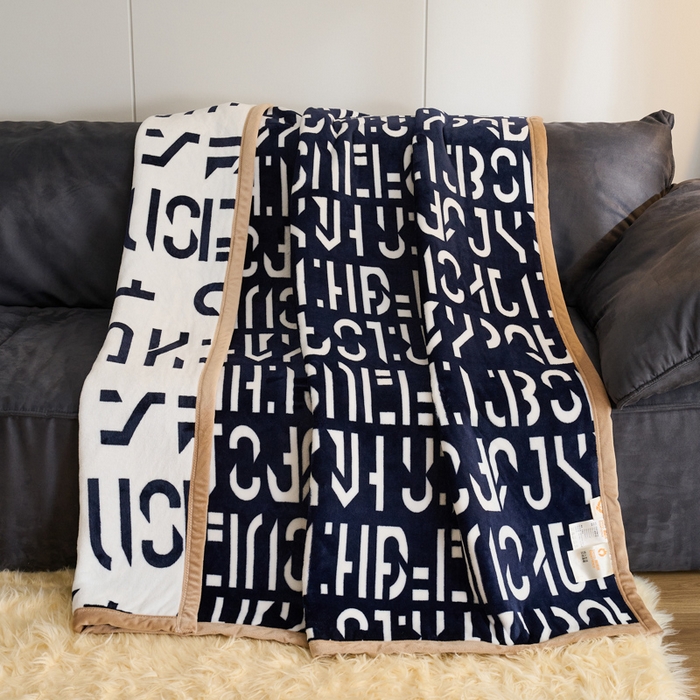 91家纺网 家纺一手货源 找家纺 21度C 2023新款轻奢云朵绒多功能双层复合毯 木吉吉