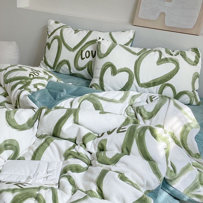 91家纺网 家纺一手货源 找家纺 窝米 2023冬季新品高克重牛奶绒四件套系列 爱意满满