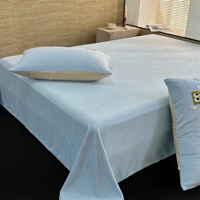 91家纺网 家纺一手货源 找家纺 洋铭区（原狠狠爱） 2023新款华夫格单品绒床单 华夫格-浅蓝