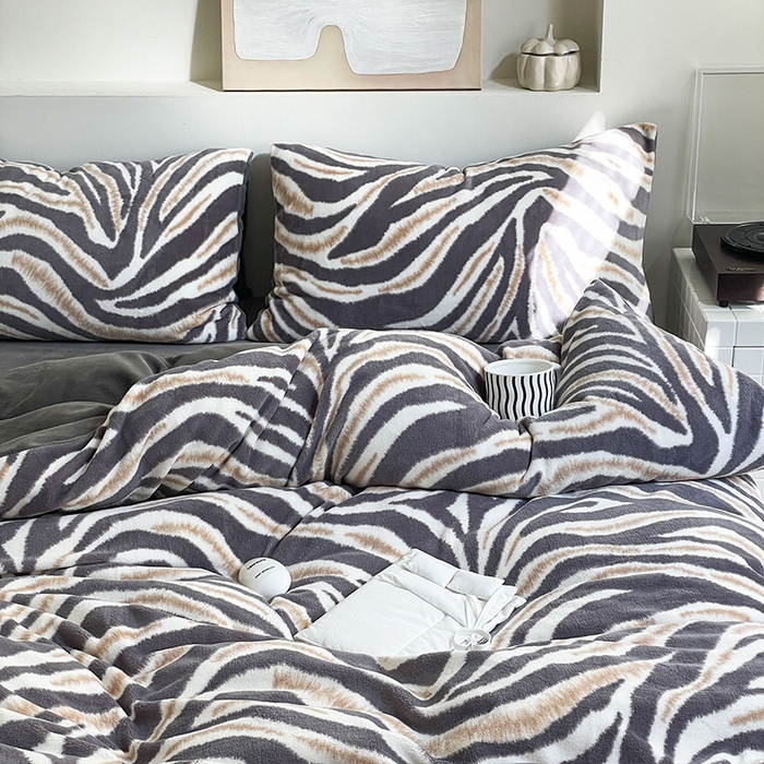 91家纺网 家纺一手货源 找家纺 窝米 2023冬季新品高克重牛奶绒四件套系列 假日岛