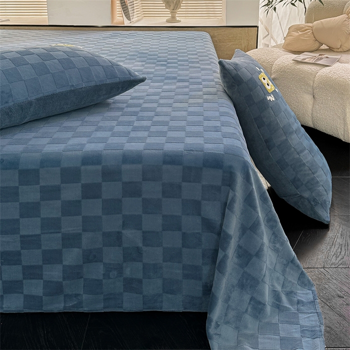 91家纺网 家纺一手货源 找家纺 洋铭区（原狠狠爱） 2023新款华夫格单品绒床单 清格-蓝