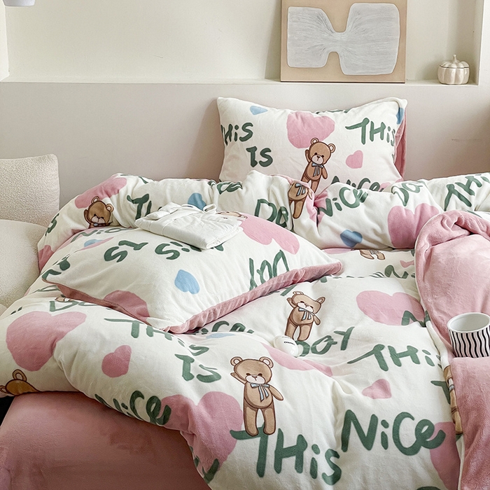 91家纺网 家纺一手货源 找家纺 窝米 2023冬季新品高克重牛奶绒四件套系列 粉红桃心