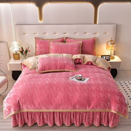 91家纺网 家纺一手货源 找家纺 总 盈超 2024新款牛奶绒雕花四件套