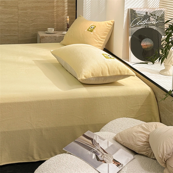 91家纺网 家纺一手货源 找家纺 洋铭区（原狠狠爱） 2023新款华夫格单品绒床单 华夫格-暖黄