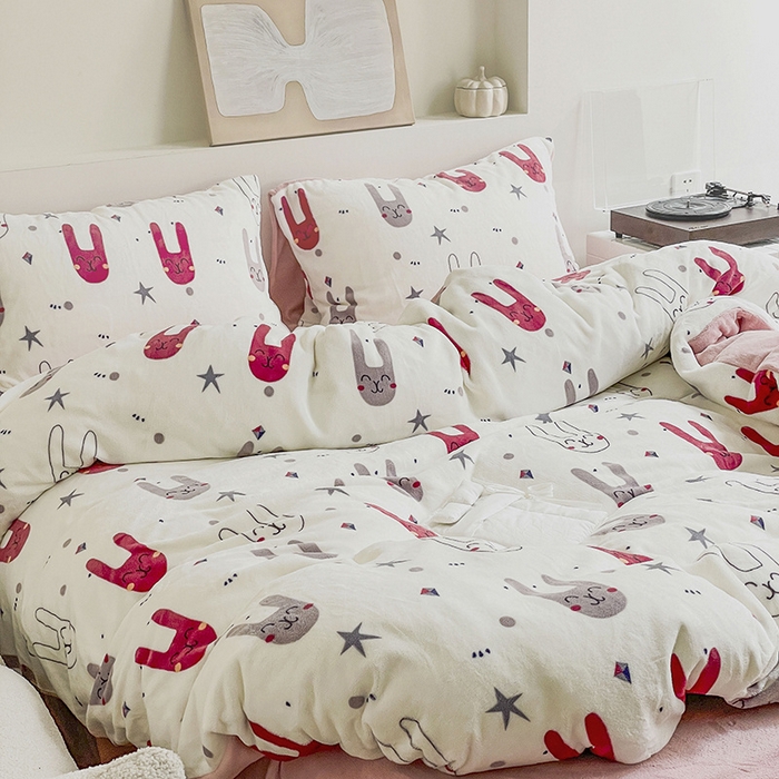 91家纺网 家纺一手货源 找家纺 窝米 2023冬季新品高克重牛奶绒四件套系列 米尔兔