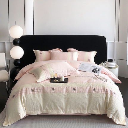 91家纺网 家纺一手货源 找家纺 博纳家纺 2023新款纯棉磨毛四件套-暮光之城 香妃粉