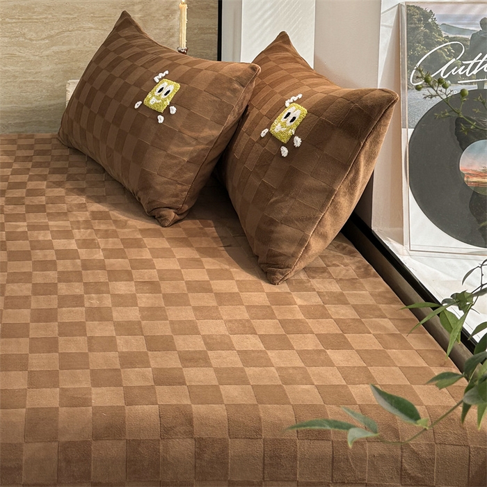 91家纺网 家纺一手货源 找家纺 洋铭区（原狠狠爱） 2023新款华夫格单品绒床单 清格-咖