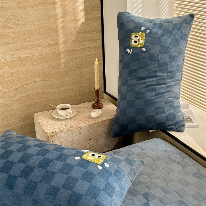 91家纺网 家纺一手货源 找家纺 洋铭区（原狠狠爱） 2023新款华夫格单品绒床单 清格-蓝