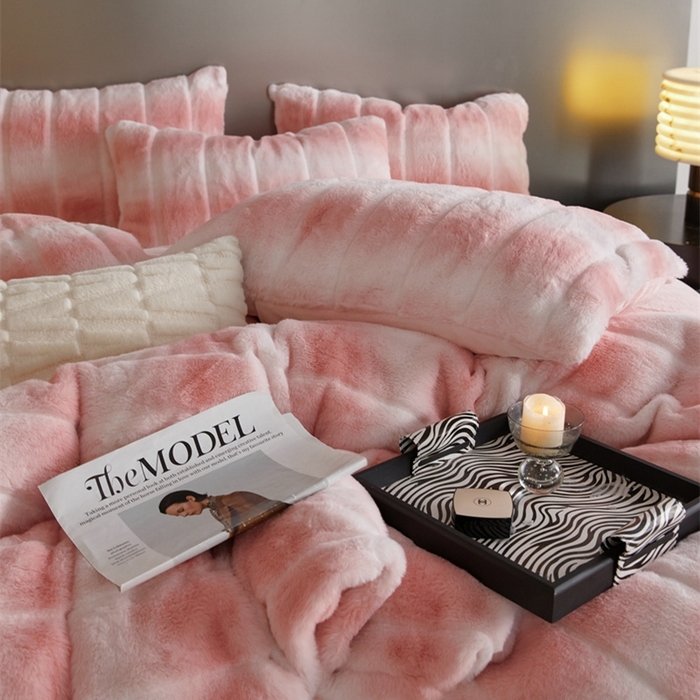 91家纺网 家纺一手货源 找家纺 金奇达家纺 2025秋冬保暖加厚绒类皮草绒四件套-【赛琳娜】系列 赛琳娜-气质粉