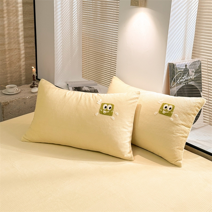 91家纺网 家纺一手货源 找家纺 洋铭区（原狠狠爱） 2023新款华夫格单品绒床单 华夫格-暖黄